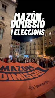 Les víctimes demanen la dimissió de Carlos Mazón al Palau de la Generalitat.  #mazondimision #carlosmazon #pp #valencia #elecciones #