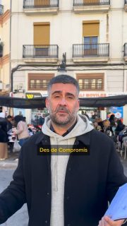 Al Mercat de Jerusalem recollint signatures per baixar els preus del lloguer a València  No podem permetre que ens expulsen de la nostra ciutat  València és de la seua gent, no dels especuladors!  Firma la petició a quenotetiren.com  #QueNoTeTiren #vivienda #alquiler #valencia #vlc #compromís #mercadillo #ofertas #blackfriday #precios