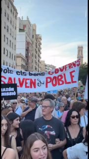 Un any després de la dana, el poble valencià torna a desbordar els carrers de València exigint justícia davant un govern de miserables #MazónDimissió